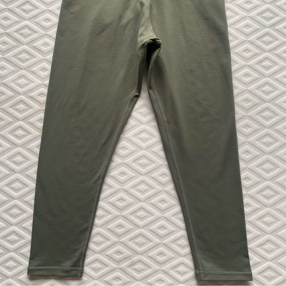 Ryderwear motion 7/8 scrunch bum leggings medium - Picture 7 of 12